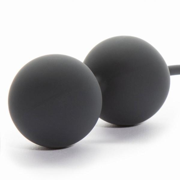Tighten And Tense Silicone Jiggle Balls Sex Toy Product