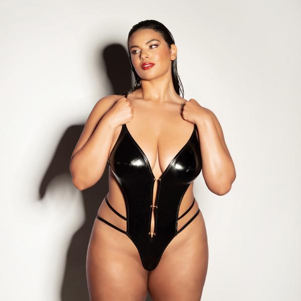 Oh L L Chri Whipped Soft Cup Open Gusset Vinyl Teddy With Barbell Trim Details Queen Size Sex Toy Product