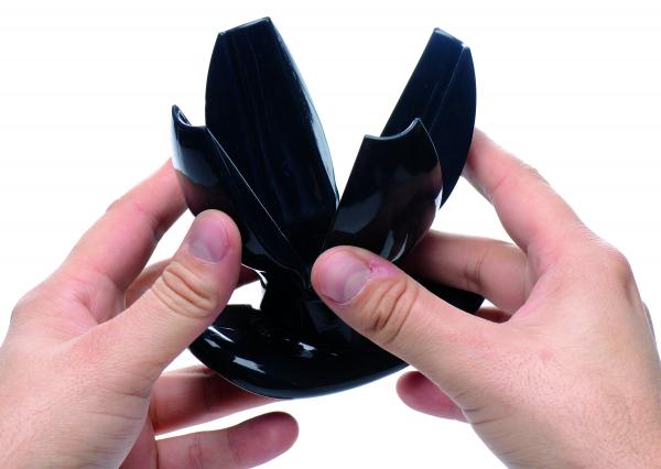 Claw Expanding Anal Dilator Black Sex Toy Product