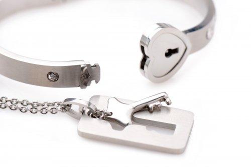 Cuffed Locking Bracelet, Key Necklace Tungsten Steel Image 3